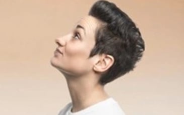 Caroline Estremo: Enfin, Normalement