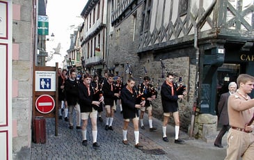Bagad Saint-Patrick et Bagad Ar Re Goz