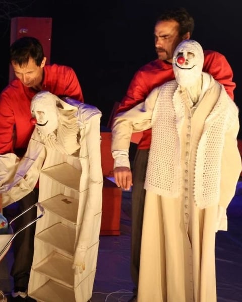 Saga Familia et Des Lustres Inconnus