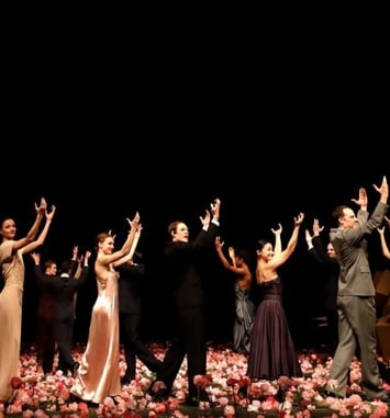 Pina Bausch, Tanztheater Wuppertal Nelken (Les Œillets)
