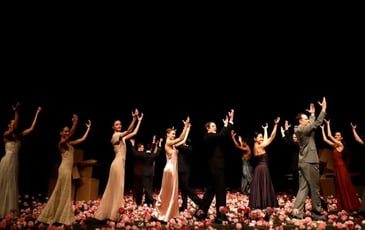 Pina Bausch, Tanztheater Wuppertal Nelken (Les Œillets)