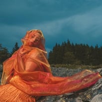 Rebecca Roger Cruz Carte Blanche