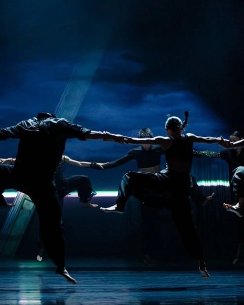 Cloud Gate Dance Theatre of Taiwan, All Ears