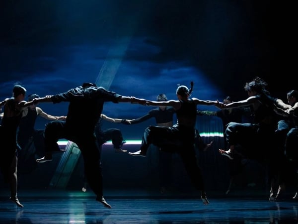 Cloud Gate Dance Theatre of Taiwan, All Ears
