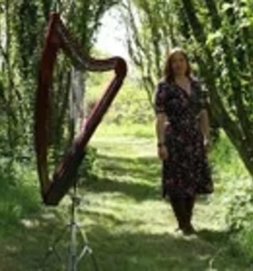 Ysa Harpiste et Chanteuse