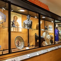 Visite de l'exposition permanente du Musée de la Faïence de Quimper