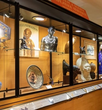 Visite de l'exposition permanente du Musée de la Faïence de Quimper