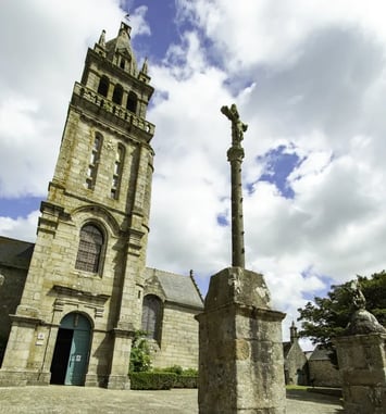 Visite de l'église Notre Dame de Plourin-Lès Morlaix et de son ossuaire