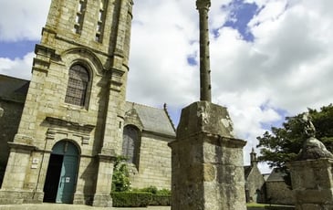 Visite de l'église Notre Dame de Plourin-Lès Morlaix et de son ossuaire