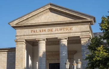 Le palais de justice, Visite guidée