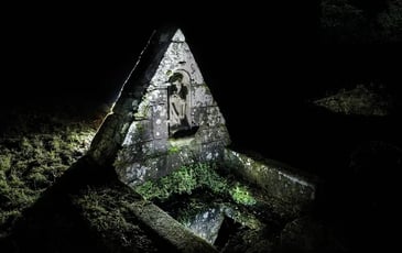 Lavandières de jour, lavandières de nuit : mémoires d'eau et mots de Bretagne