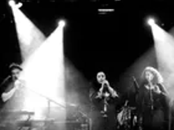 Lo'Jo Trio