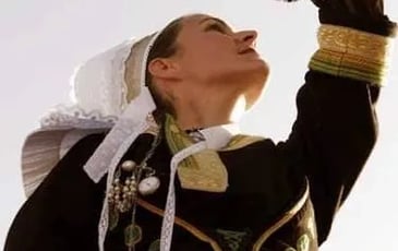 Exposition, 90 ans de danse à Quimperlé
