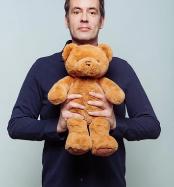 Tanguy Pastureau, un Monde Hostile, pour un Cœur Tendre