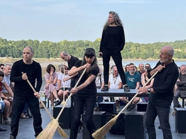 L'An 01 - Théâtre
